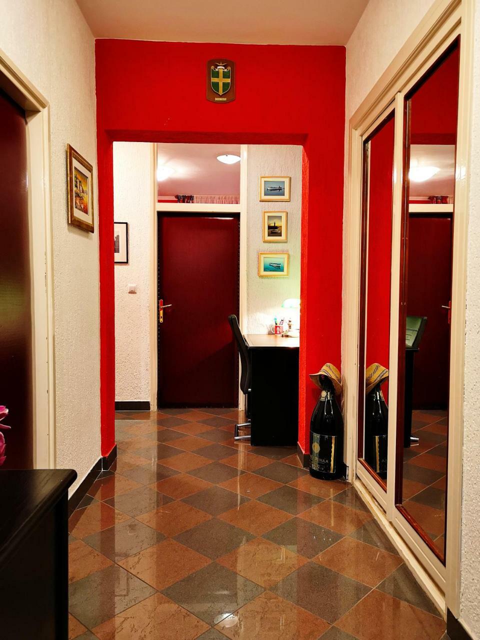 Apartman Ladybird PUY 외부 사진