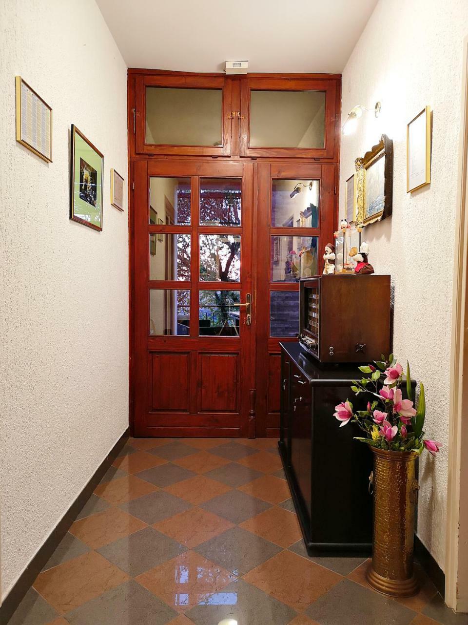 Apartman Ladybird PUY 외부 사진